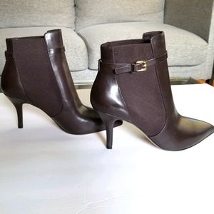 NWT🌟Gorgeous MICHAEL KORS Leather Booties. S-8